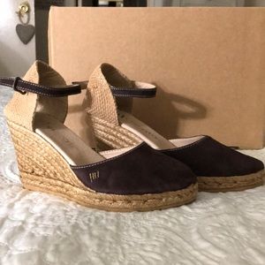 Viscata Wedges